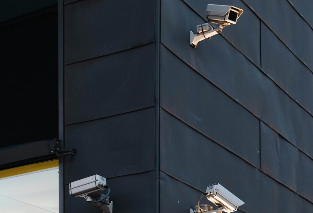 ennio-dybeli-KDdNjUQwzSw-unsplash